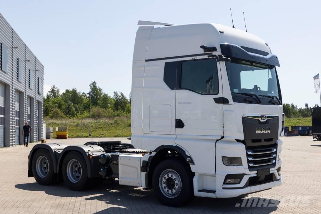 MAN TGX 28.520 Conventional Trucks / Tractor Trucks