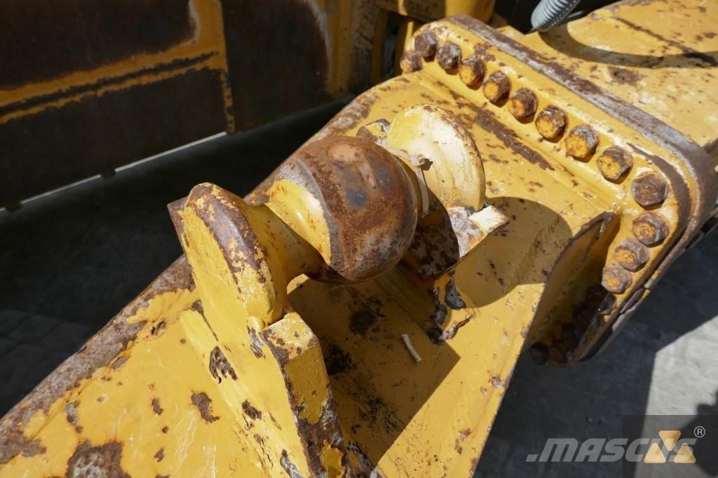 CAT D8T Blade Blades