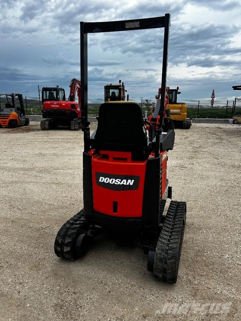 Doosan DX 10 Z Mini Excavators <7t (Mini Diggers)