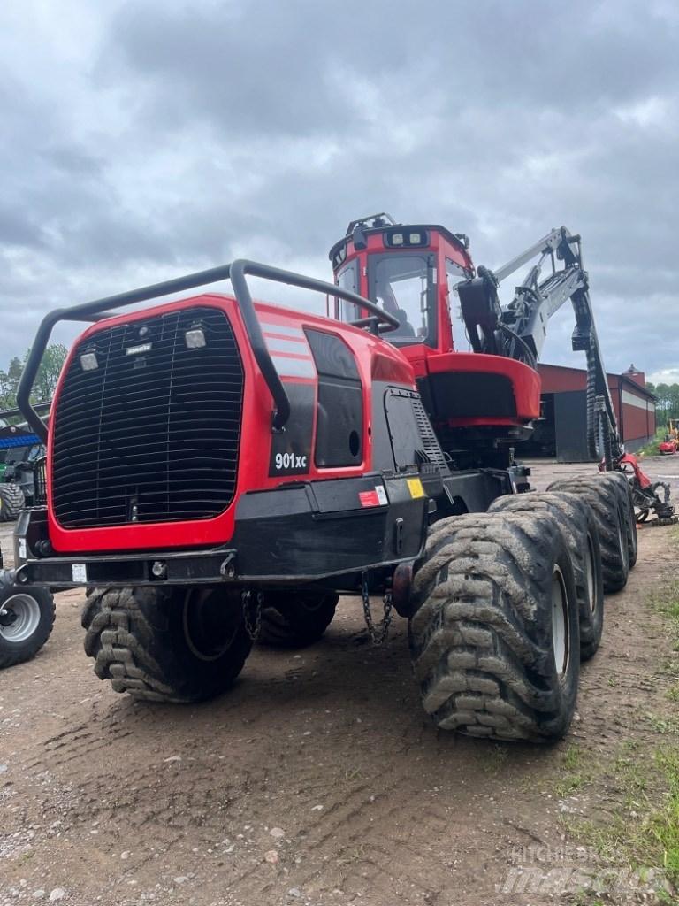 Komatsu 901 XC Harvesters