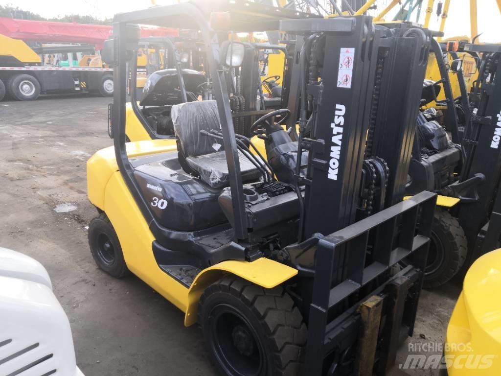 Komatsu 3 Diesel Forklifts