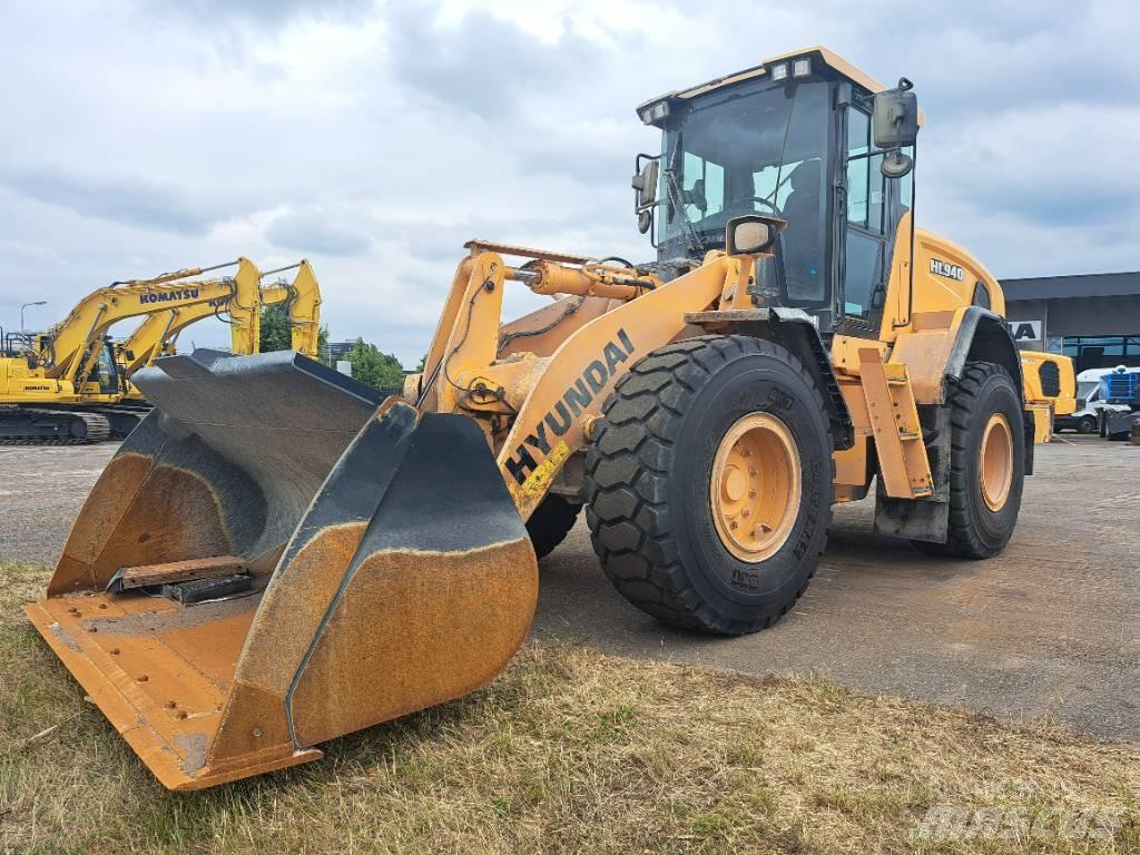Hyundai HL940 Wheel Loaders