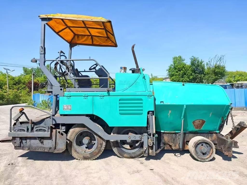 XCMG RP 453 L Asphalt pavers