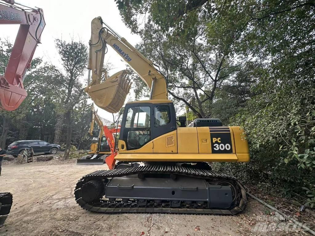 Komatsu PC 300 Crawler Excavators