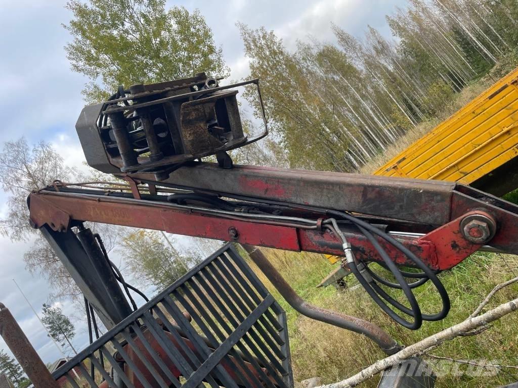 Patu + Tume 1800 MV70 Forest trailers