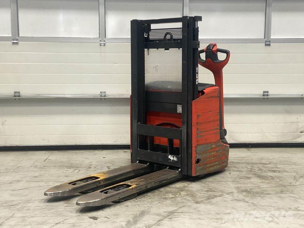 Linde L12 I Pedestrian stacker