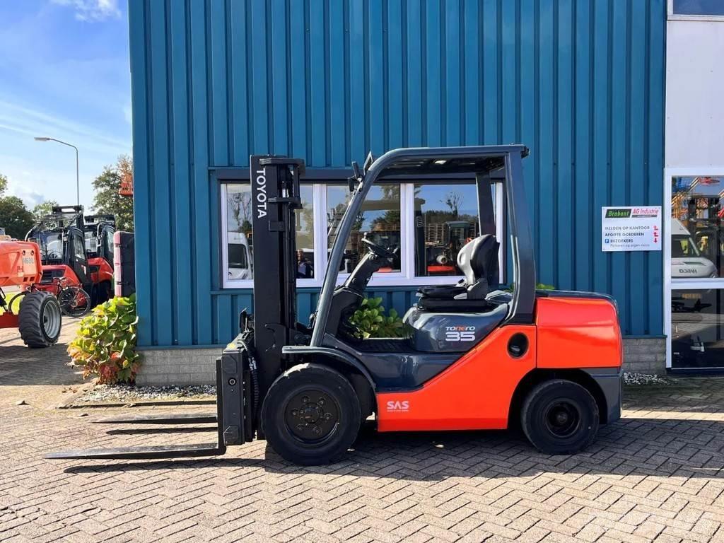 Toyota 52-8FDJF35 Diesel Forklifts