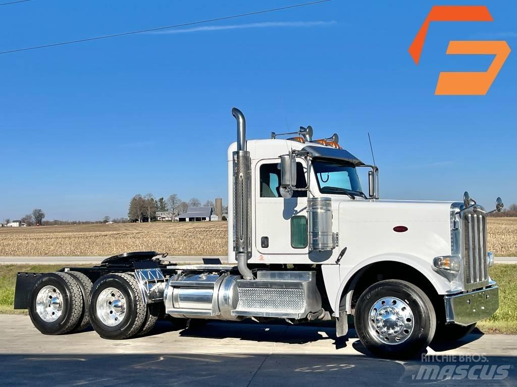 Peterbilt 389 Conventional Trucks / Tractor Trucks