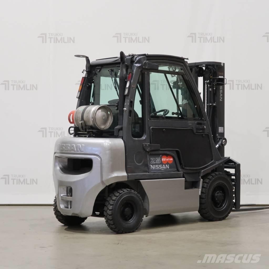 Nissan U1D2A25LO LPG trucks