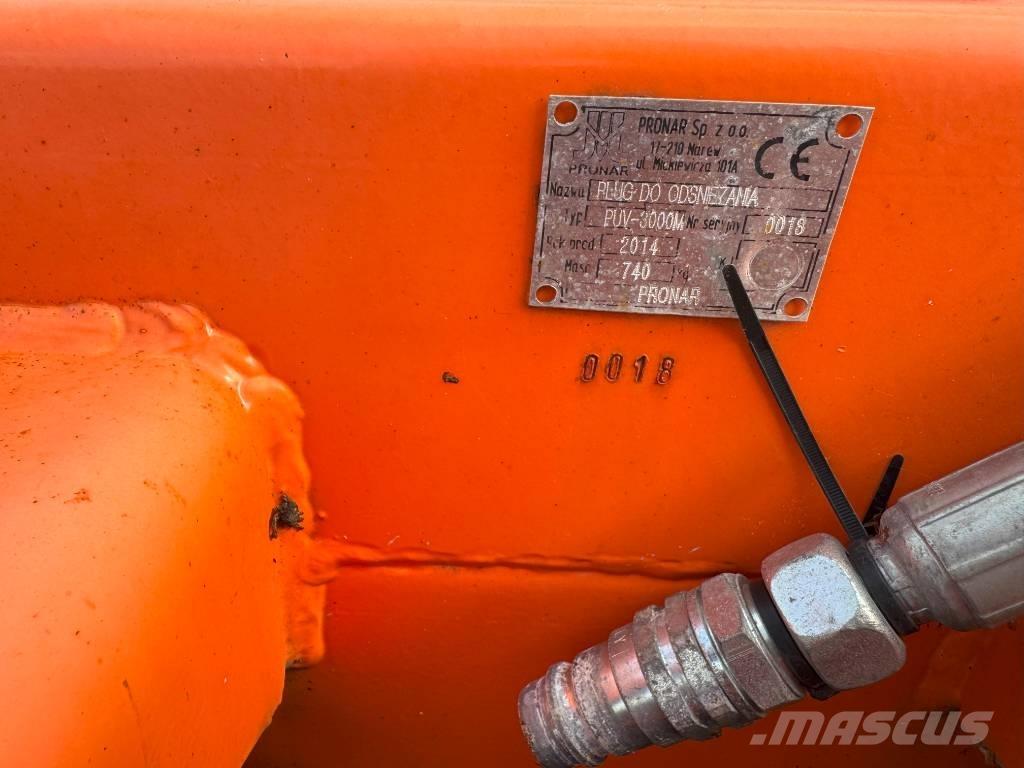 Pronar PUV 3000 M Snow Blades And Plows