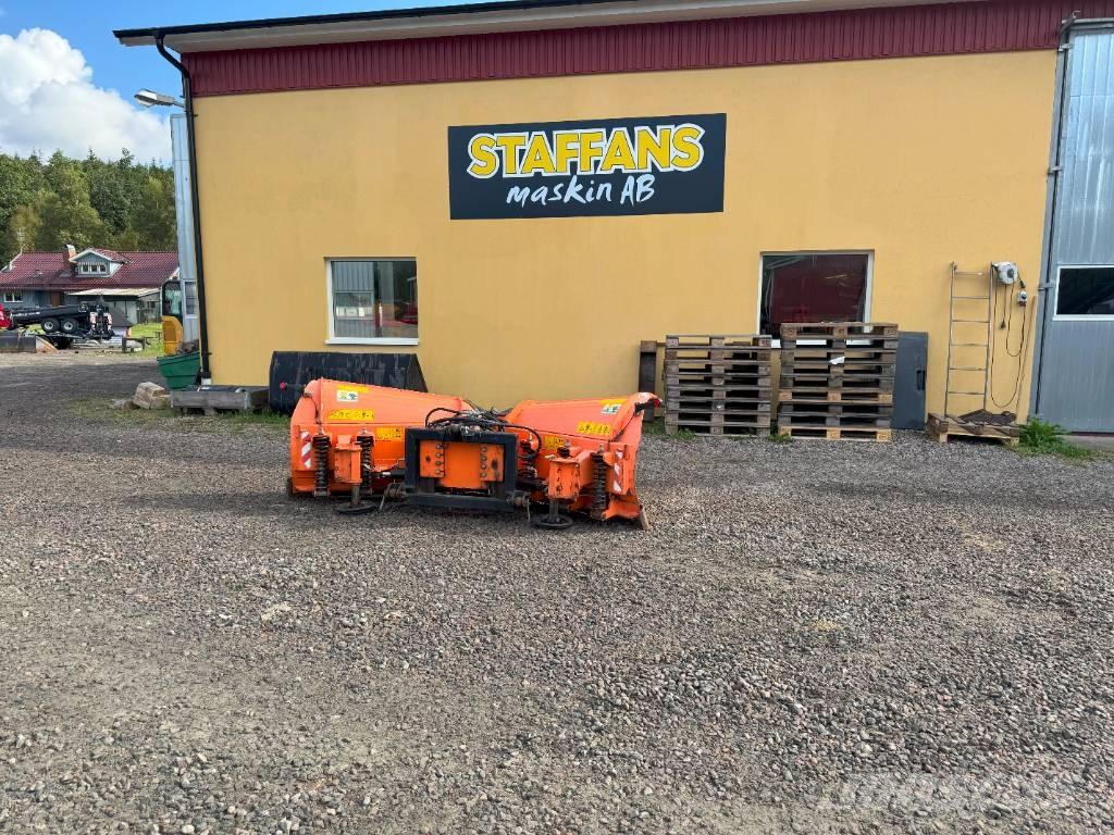 Pronar PUV 3000 M Snow Blades And Plows