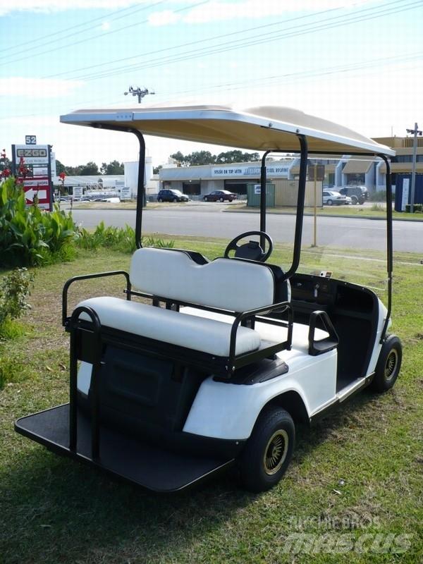 E-Z-GO TXT Golf Carts