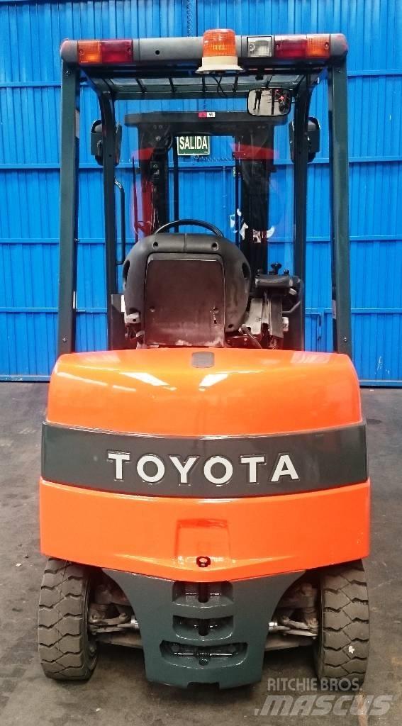 Toyota 7 FBMF 25 Electric Forklifts