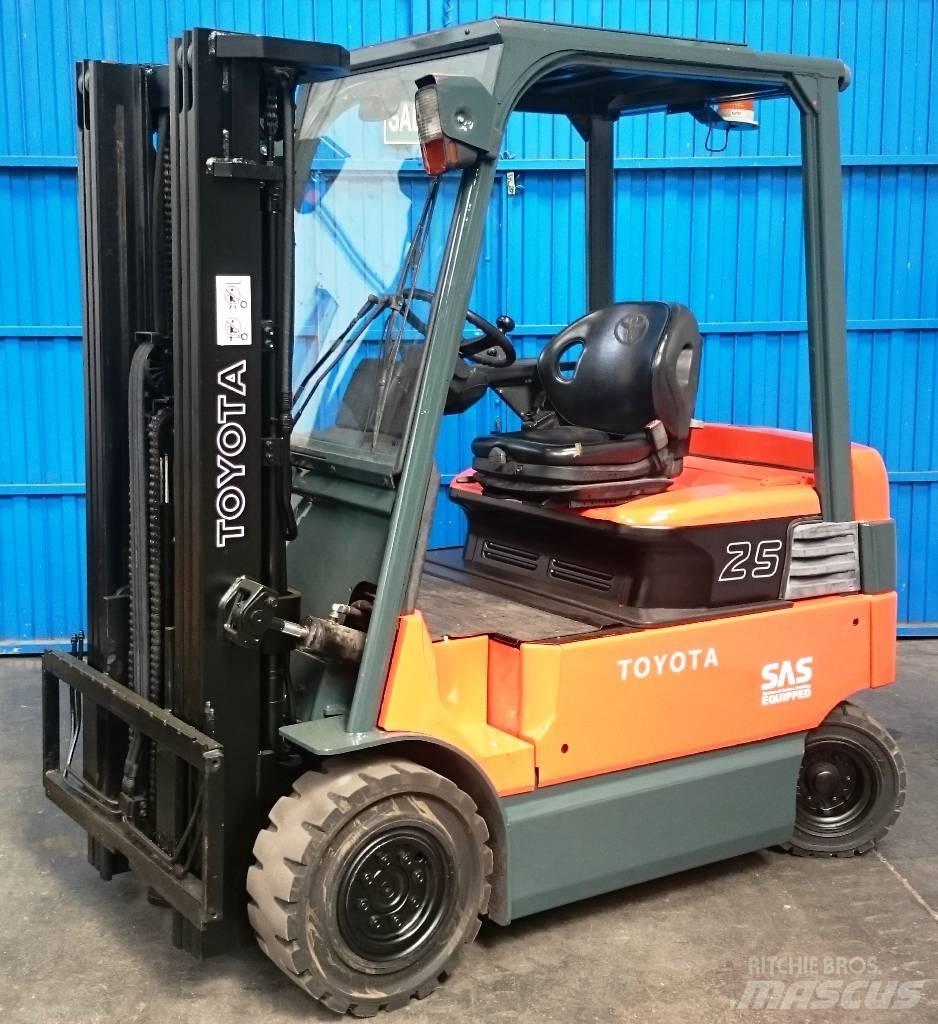 Toyota 7 FBMF 25 Electric Forklifts