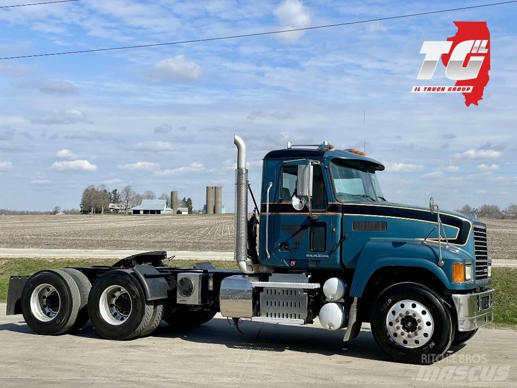 Mack CHU613 Conventional Trucks / Tractor Trucks