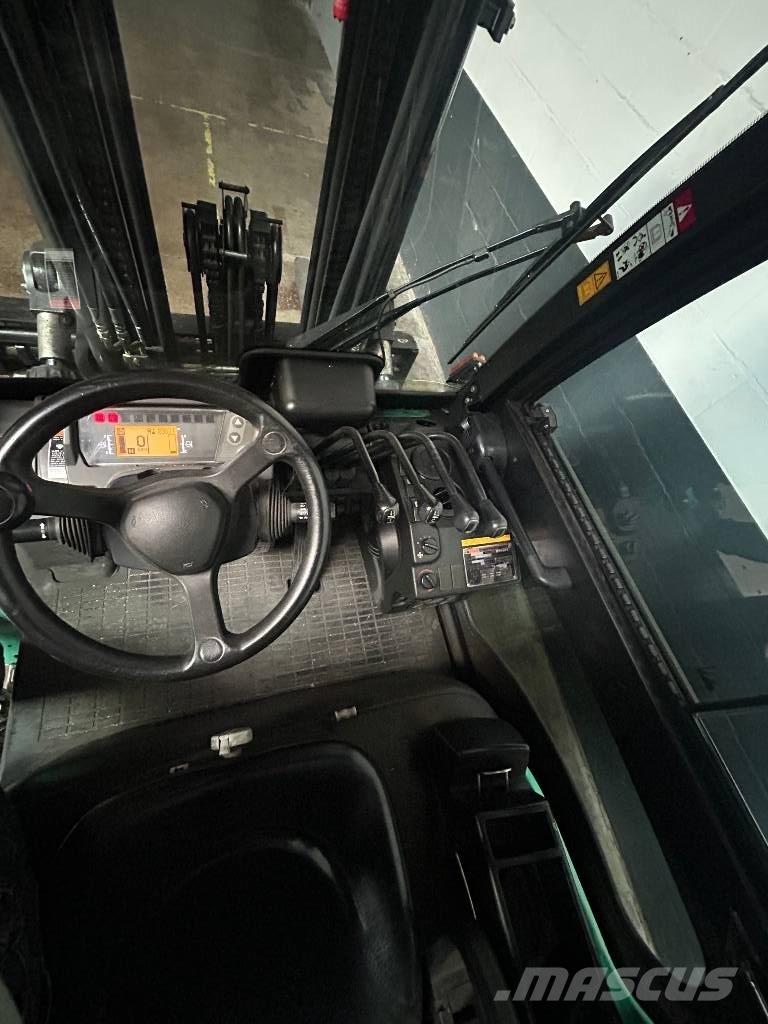 Mitsubishi FD 40 N Diesel Forklifts