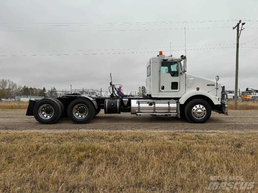 Kenworth T 800 Conventional Trucks / Tractor Trucks