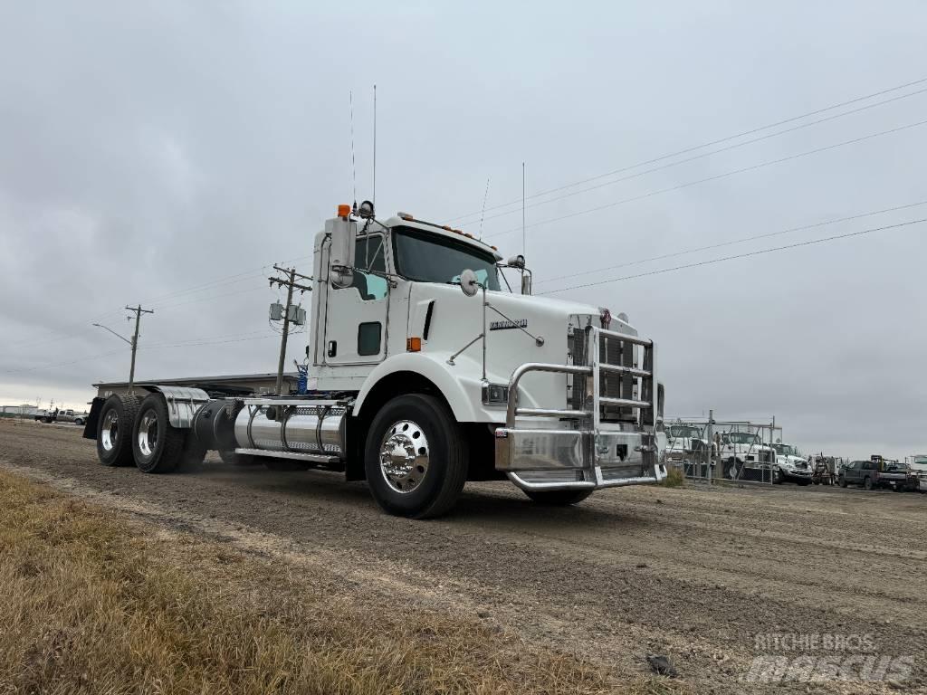 Kenworth T 800 Conventional Trucks / Tractor Trucks