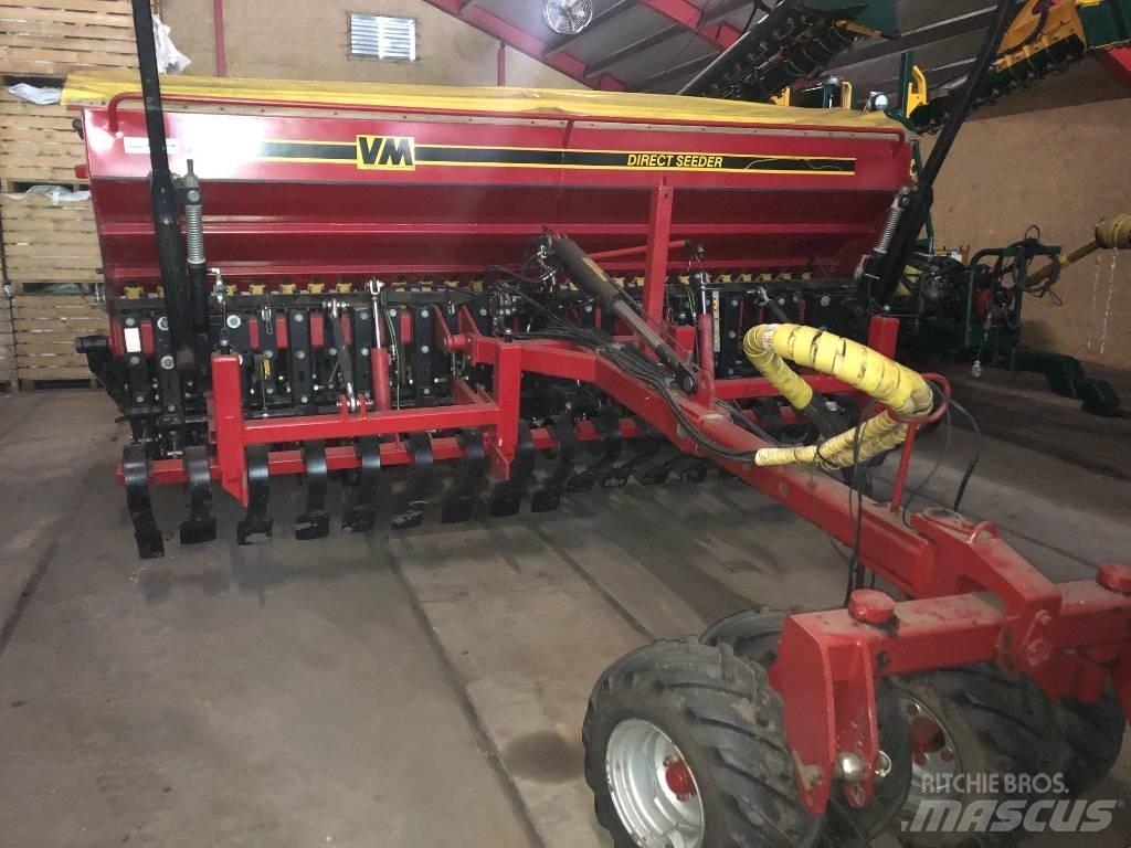 VM Direct Seedet 4 Farm Drills