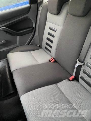 Ford Focus Turnier Automobiles / SUVS