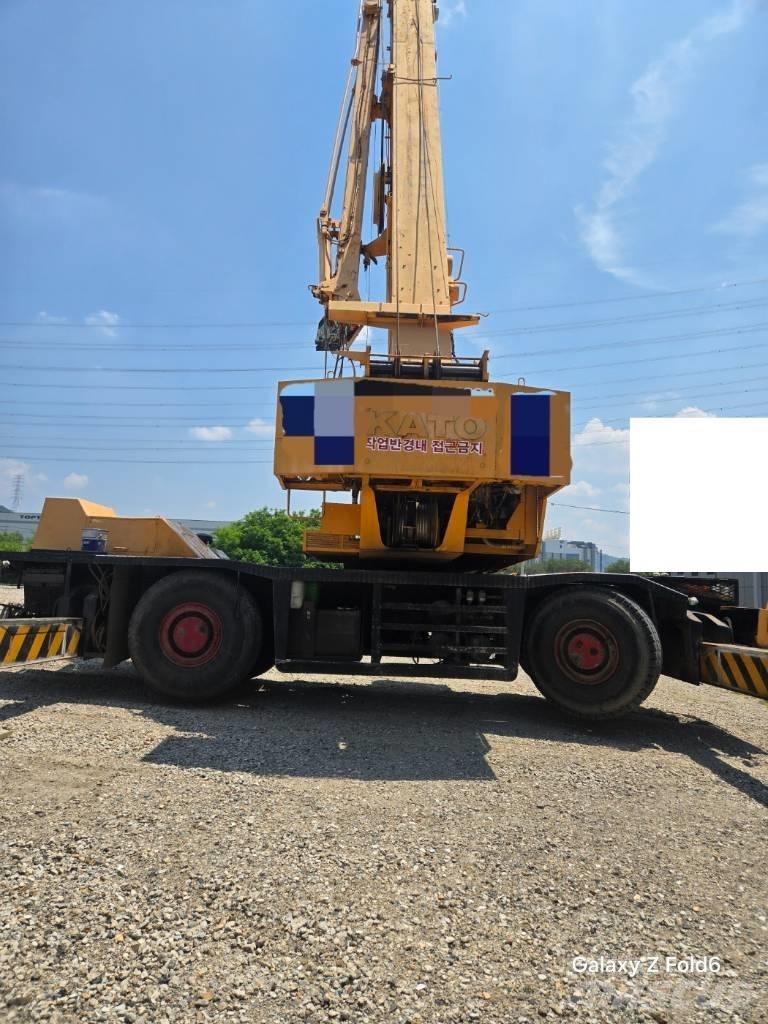 Kato SS500 Rough Terrain Cranes