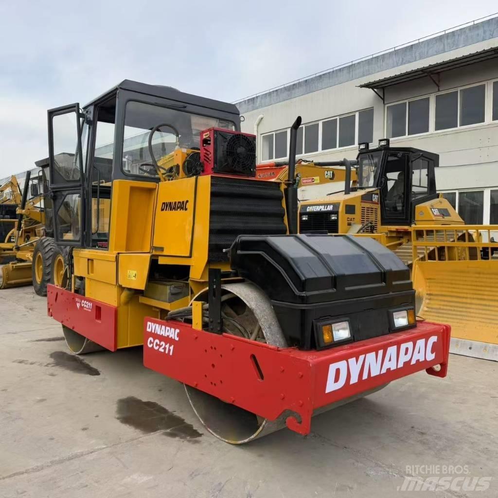 Dynapac CC 211 Twin drum rollers