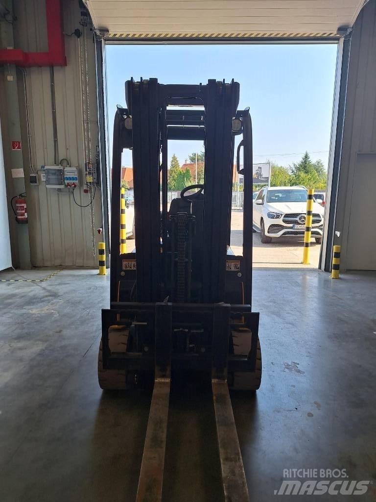 Yale ERP 20 VT Electric Forklifts