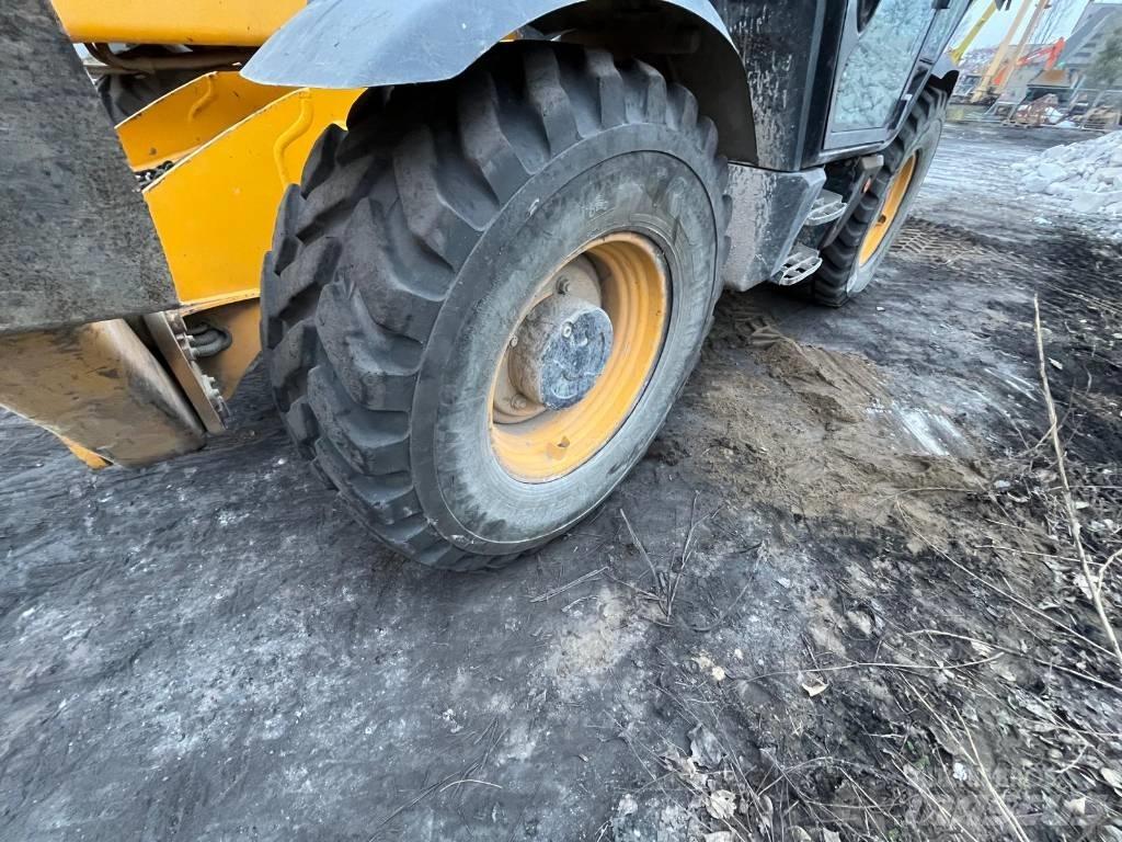 JCB 540-140 Telescopic Handlers