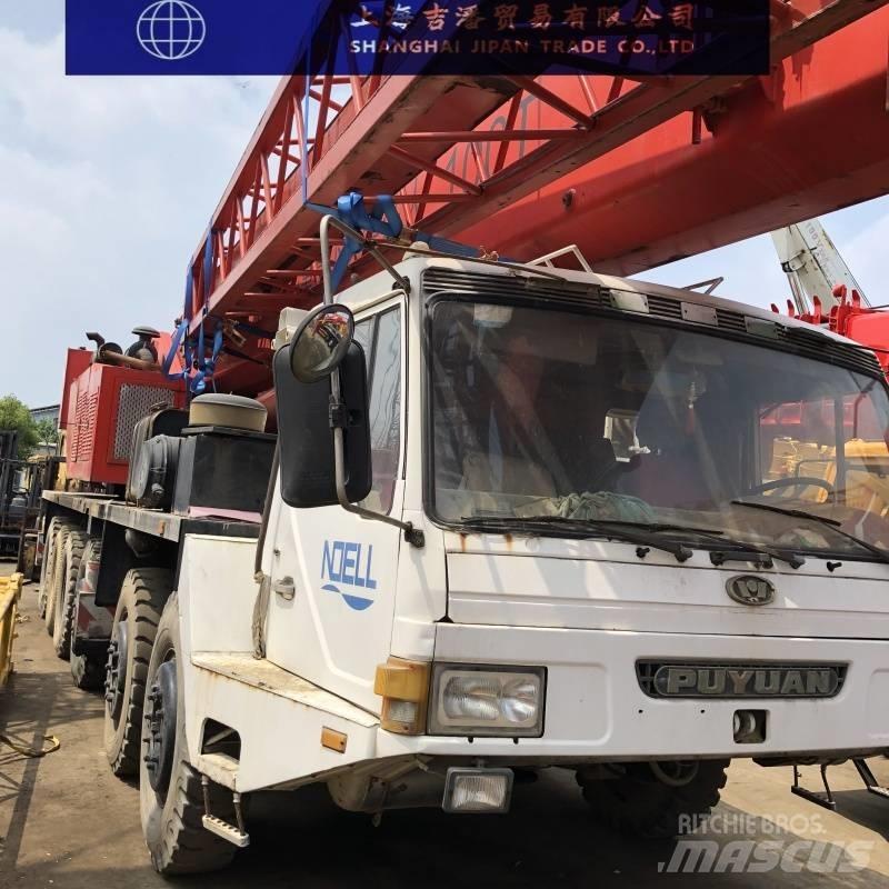 Zoomlion QY 100 Mobile and all terrain cranes