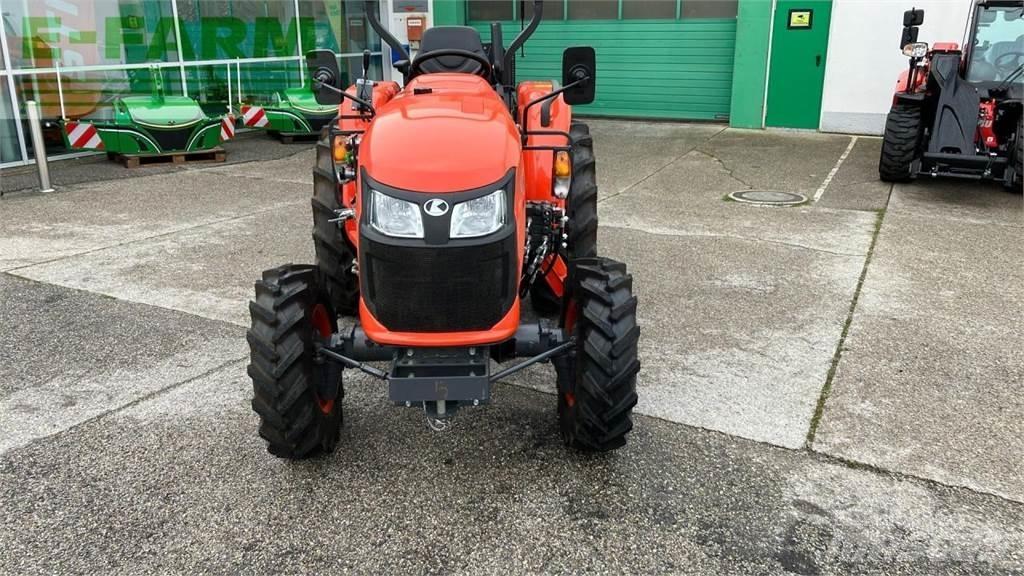 Kubota L1-382 Tractors