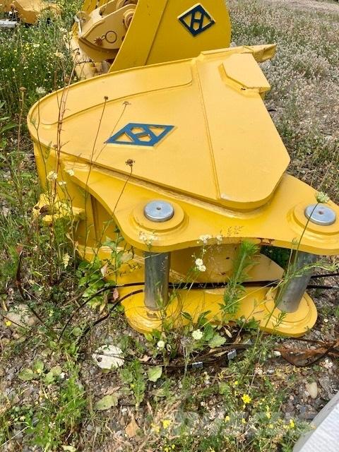 CAT 320 Other