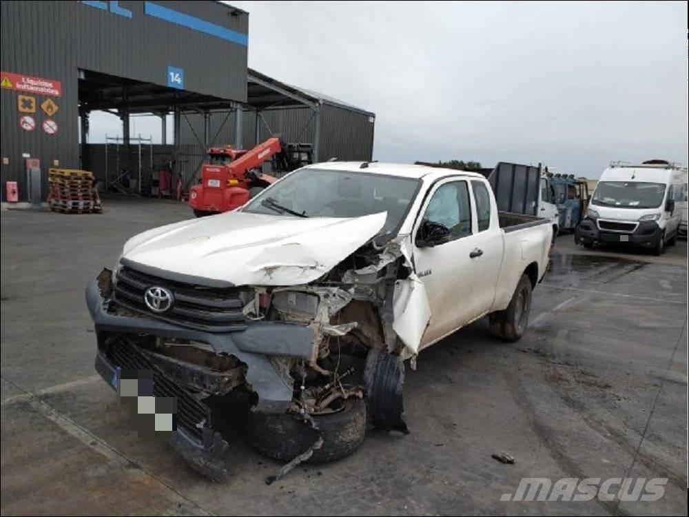 Toyota Hilux 5 Pickup Trucks