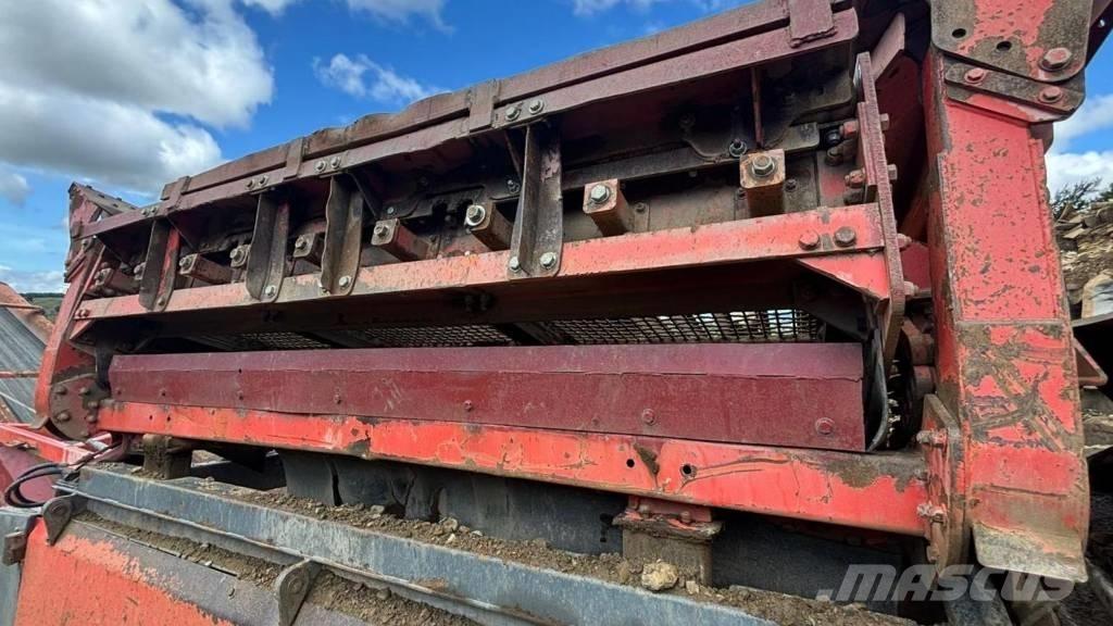 Sandvik QE 140 Screeners