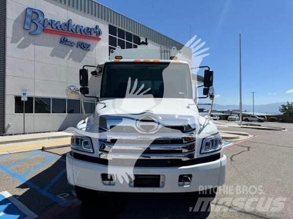 Hino L7 Garbage Trucks / Recycling Trucks
