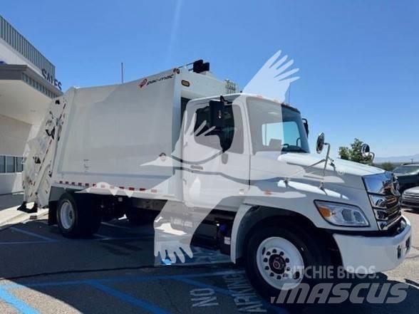 Hino L7 Garbage Trucks / Recycling Trucks
