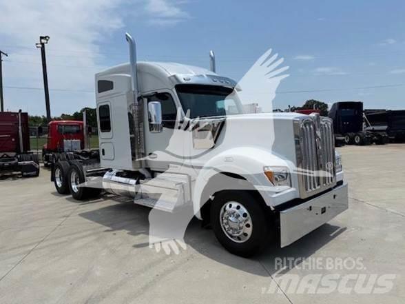 Kenworth W990 Conventional Trucks / Tractor Trucks