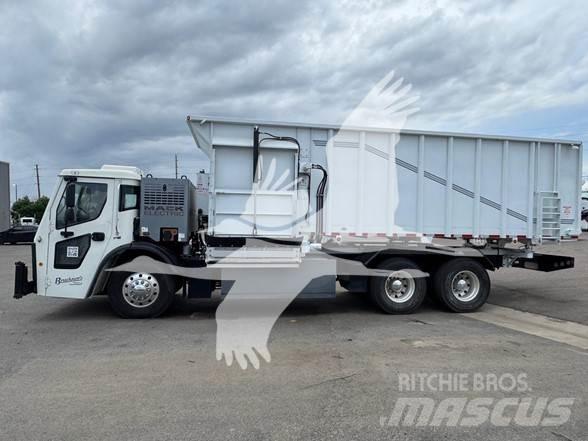 Mack LR64 Other