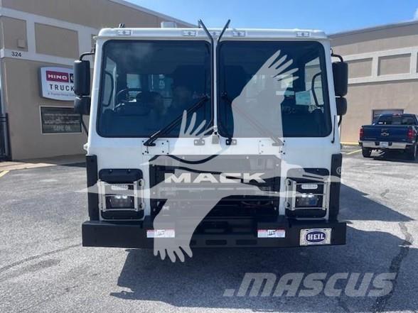 Mack LR64R Garbage Trucks / Recycling Trucks