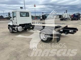 Mack MD6 Cab & Chassis Trucks