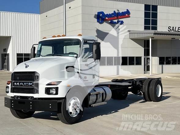 Mack MD6 Cab & Chassis Trucks