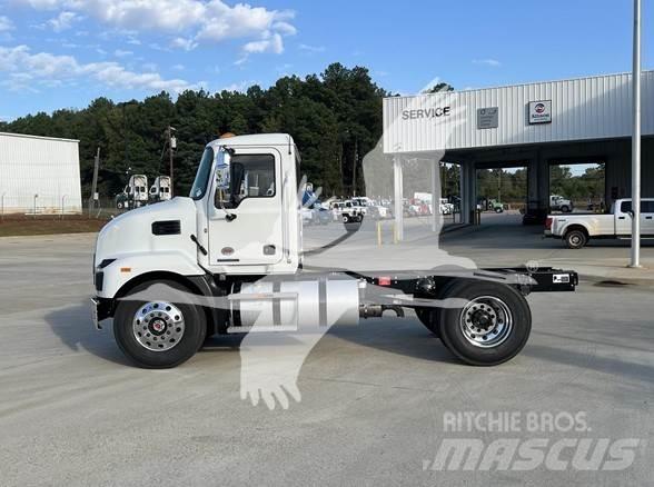 Mack MD6 Dump Trucks