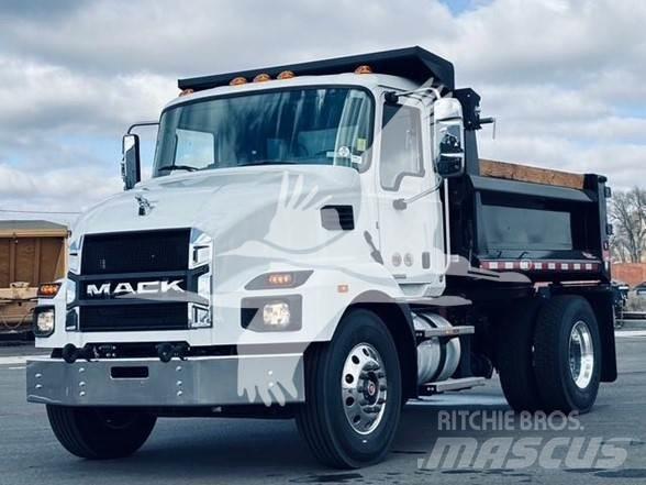 Mack MD6 Dump Trucks