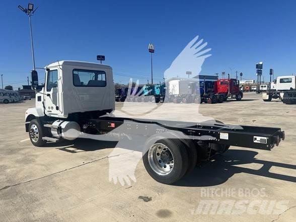 Mack MD6 Cab & Chassis Trucks
