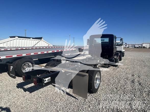 Mack MD6 Cab & Chassis Trucks