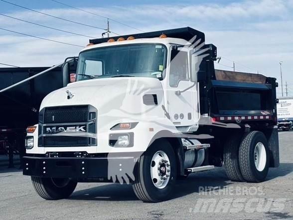 Mack MD6 Dump Trucks
