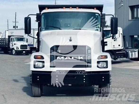 Mack MD6 Dump Trucks