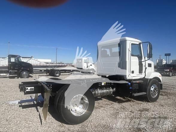 Mack MD6 Cab & Chassis Trucks