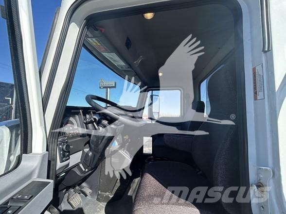 Mack MD6 Dump Trucks