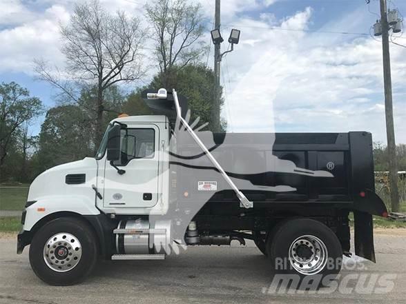 Mack MD6 Dump Trucks