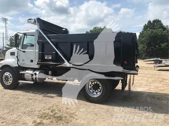 Mack MD6 Dump Trucks